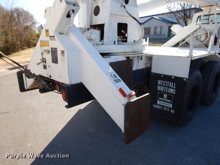 image for item DI8086 1985 Ford 9000  bucket truck