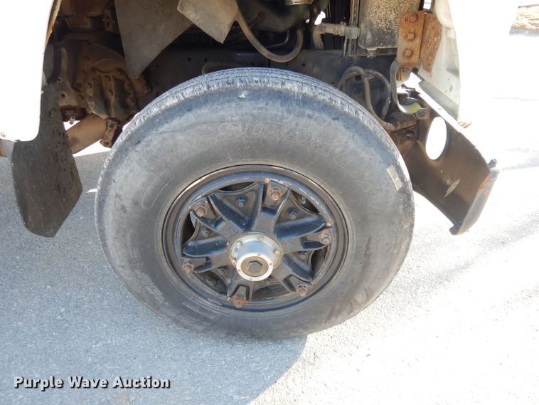 image for item DI8086 1985 Ford 9000  bucket truck