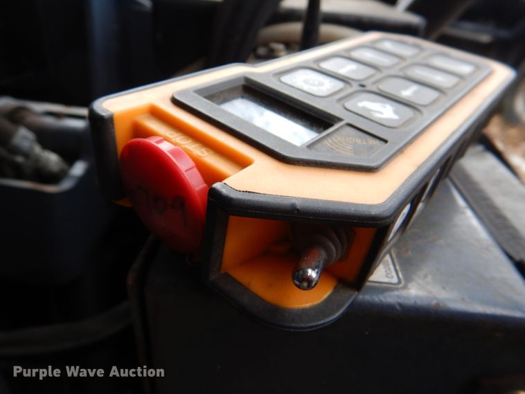 image for item DJ0285 2011 Roadhog RH4075  cold planer