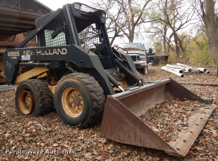 image for item DJ0286 1998 New Holland LX865  skid steer loader