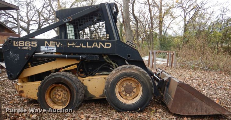 image for item DJ0286 1998 New Holland LX865  skid steer loader