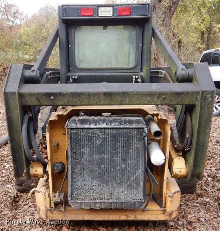 image for item DJ0286 1998 New Holland LX865  skid steer loader