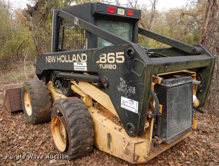 image for item DJ0286 1998 New Holland LX865  skid steer loader