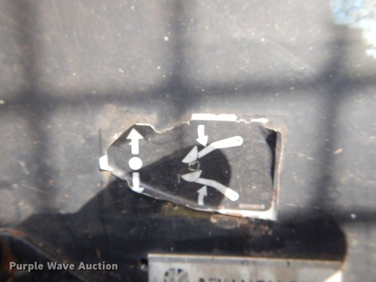 image for item DJ0286 1998 New Holland LX865  skid steer loader