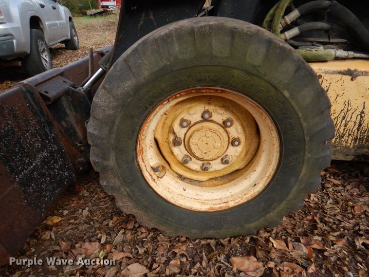 image for item DJ0286 1998 New Holland LX865  skid steer loader