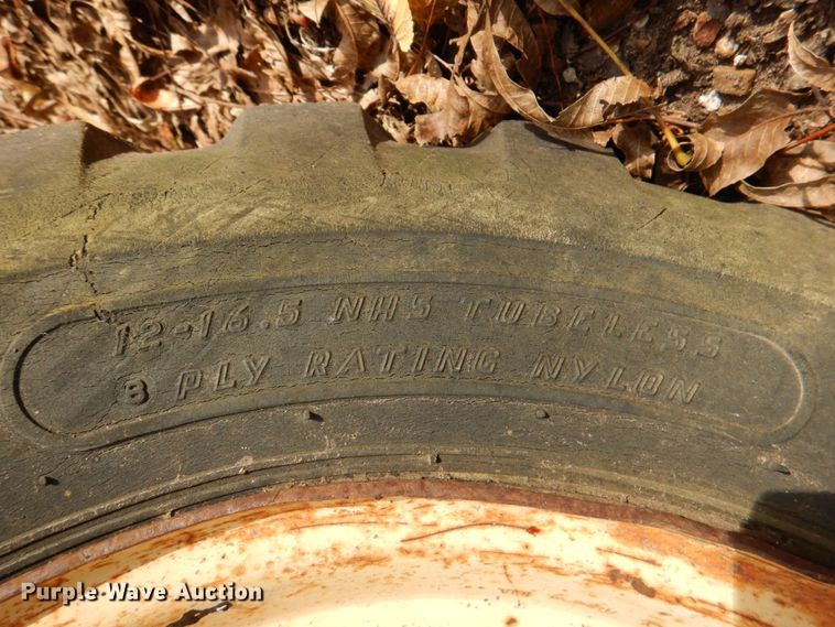 image for item DJ0286 1998 New Holland LX865  skid steer loader