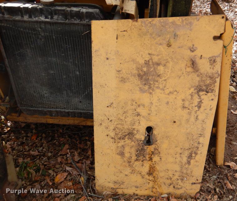 image for item DJ0286 1998 New Holland LX865  skid steer loader