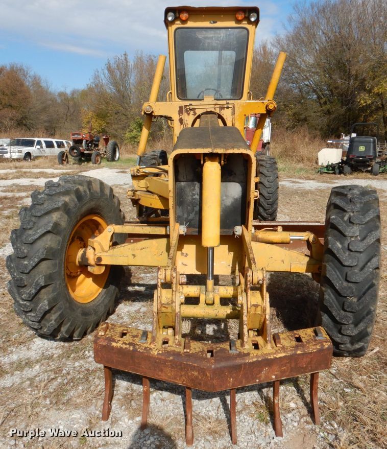 image for item DJ0291 John Deere 570A  motor grader