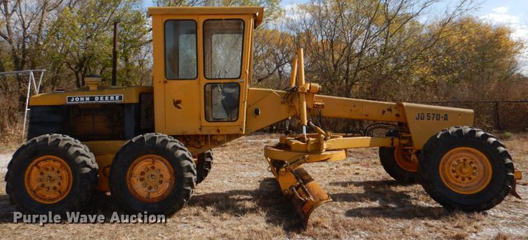 image for item DJ0291 John Deere 570A  motor grader