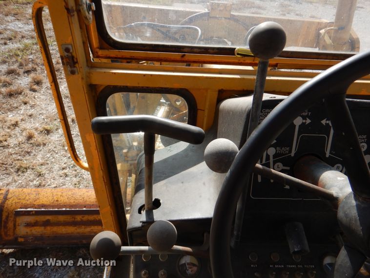 image for item DJ0291 John Deere 570A  motor grader