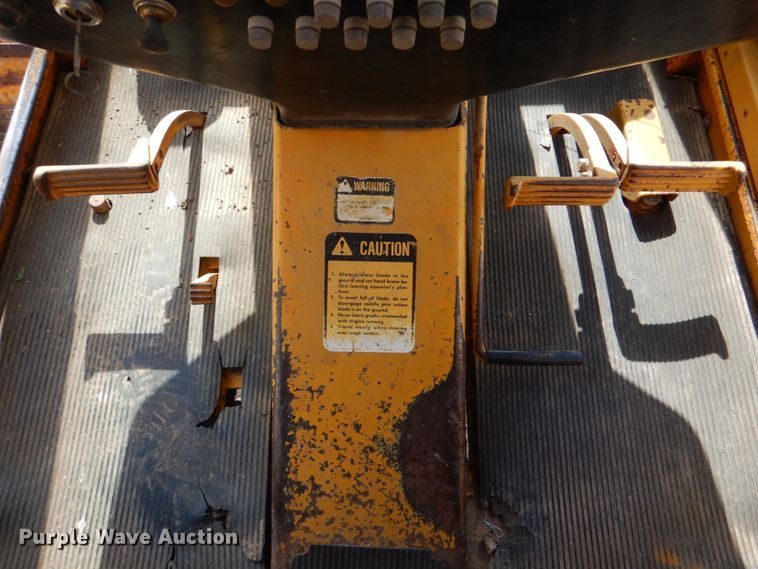 image for item DJ0291 John Deere 570A  motor grader