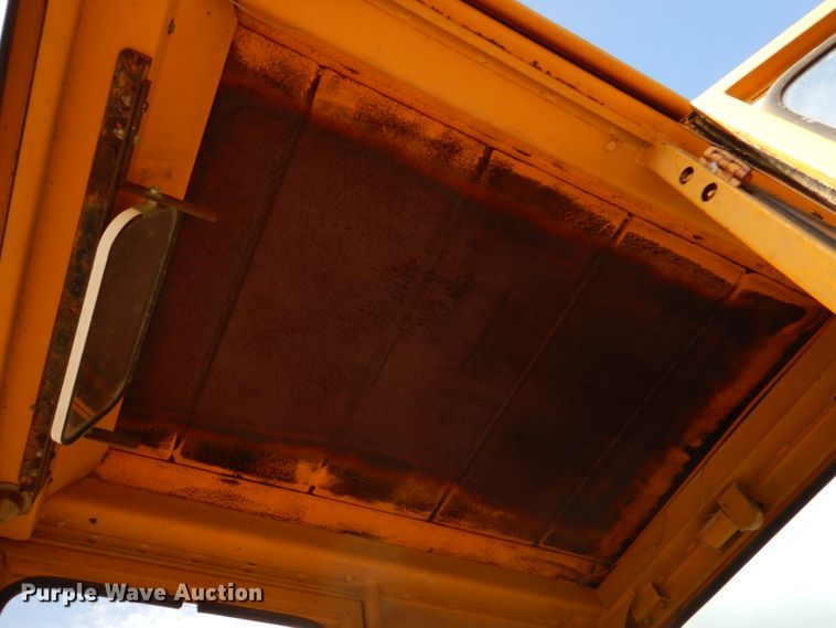 image for item DJ0291 John Deere 570A  motor grader