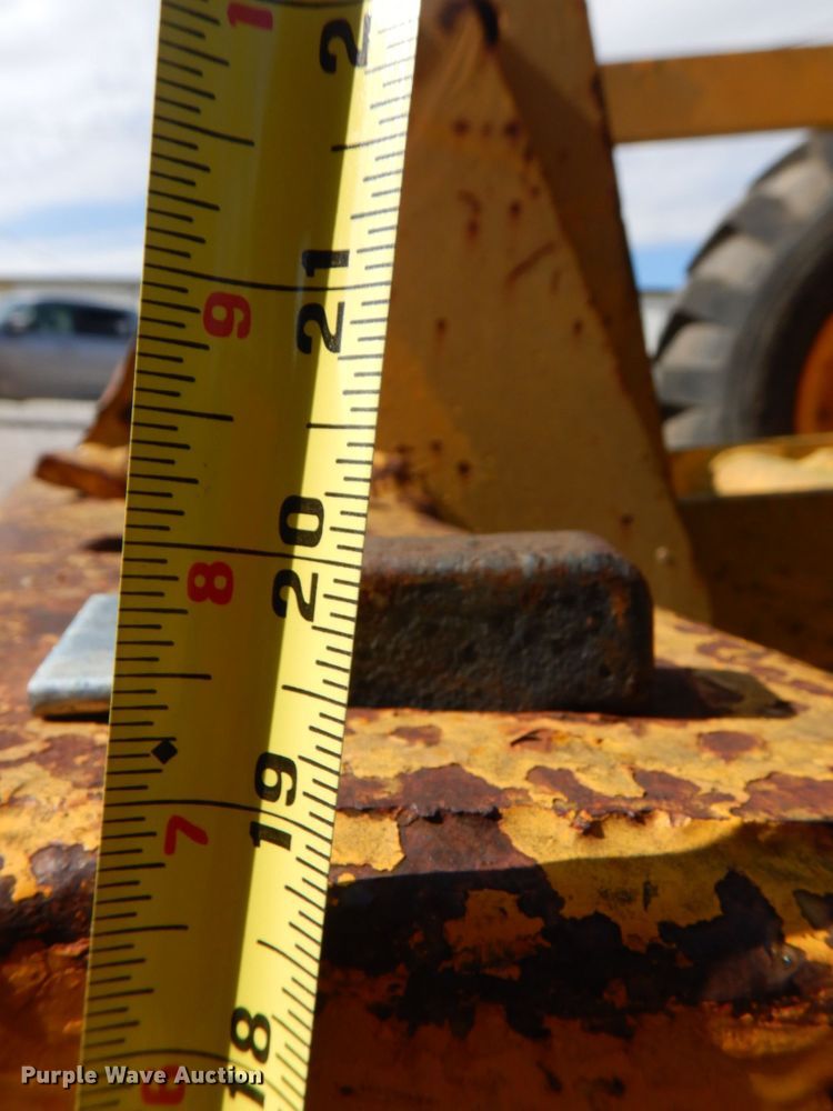 image for item DJ0291 John Deere 570A  motor grader