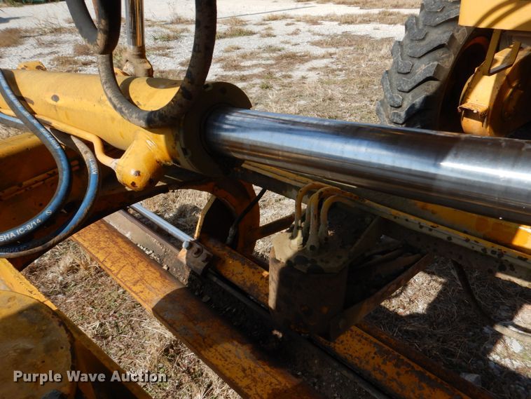 image for item DJ0291 John Deere 570A  motor grader