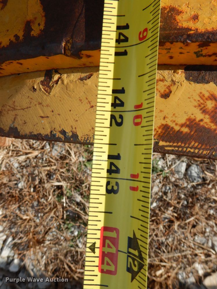 image for item DJ0291 John Deere 570A  motor grader