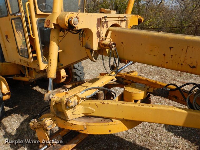 image for item DJ0291 John Deere 570A  motor grader