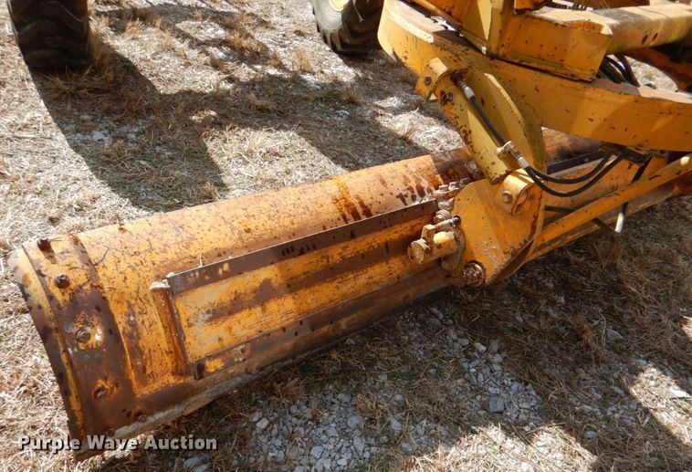 image for item DJ0291 John Deere 570A  motor grader