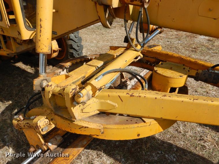 image for item DJ0291 John Deere 570A  motor grader