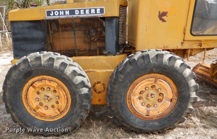 image for item DJ0291 John Deere 570A  motor grader