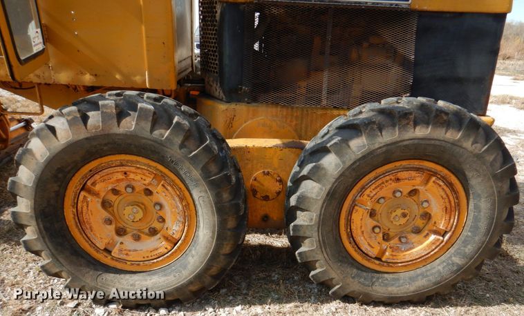 image for item DJ0291 John Deere 570A  motor grader