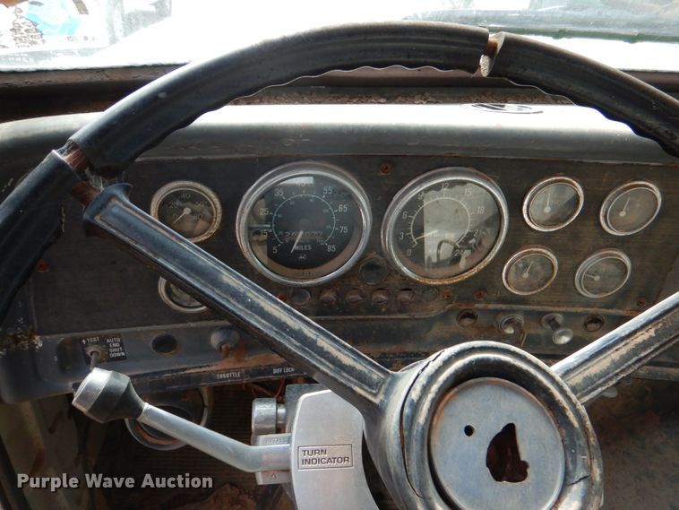 image for item DJ0294 1984 GMC Brigadier  dump truck