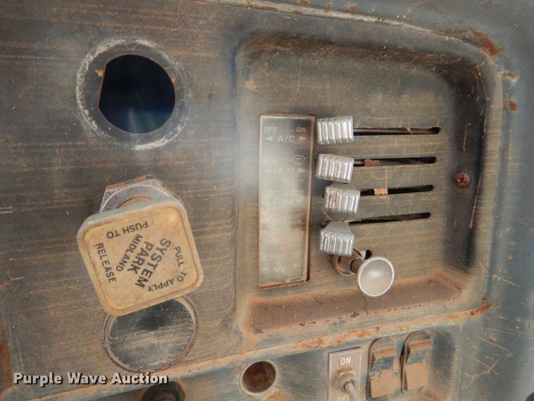 image for item DJ0294 1984 GMC Brigadier  dump truck