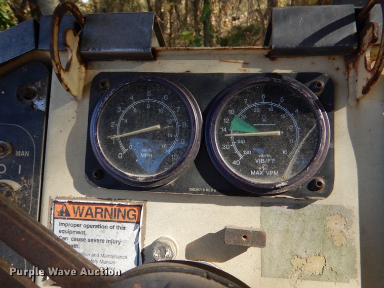 image for item DJ0301 1999 Ingersoll Rand DD130  double drum roller