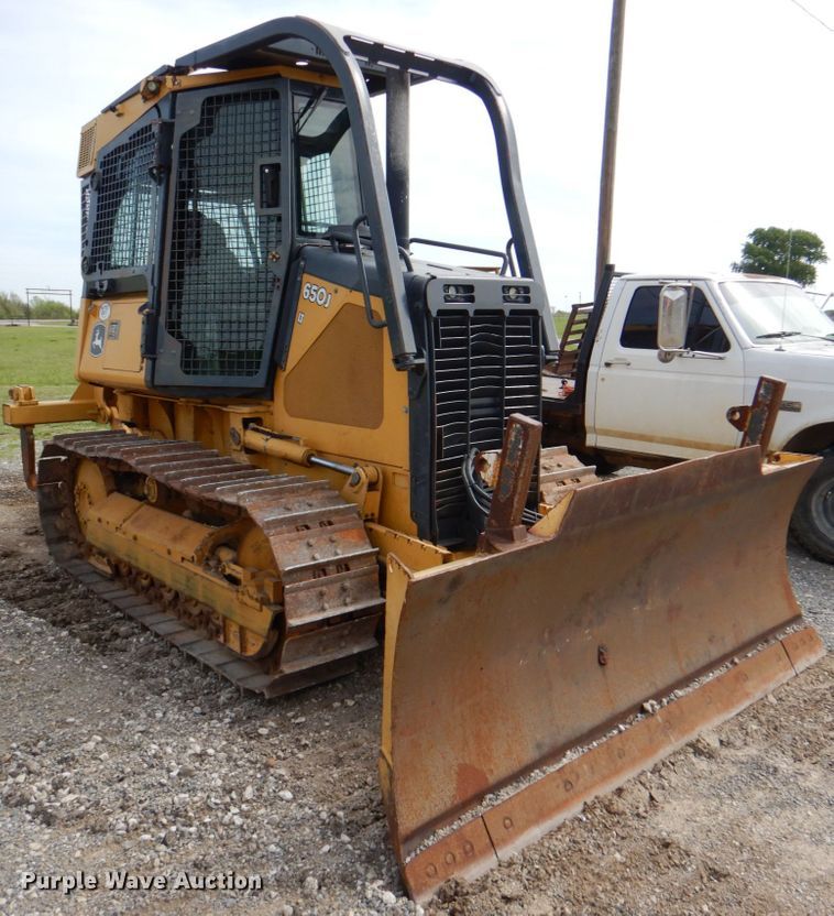 image for item DJ0437 2005 John Deere 650J LT  dozer