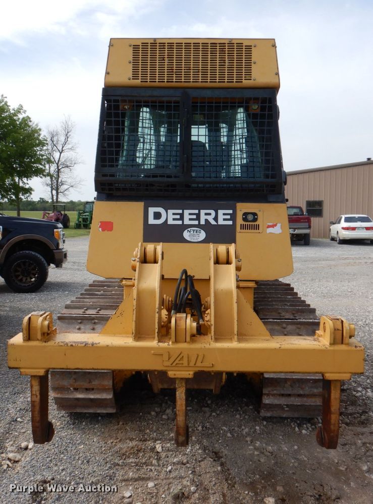 image for item DJ0437 2005 John Deere 650J LT  dozer