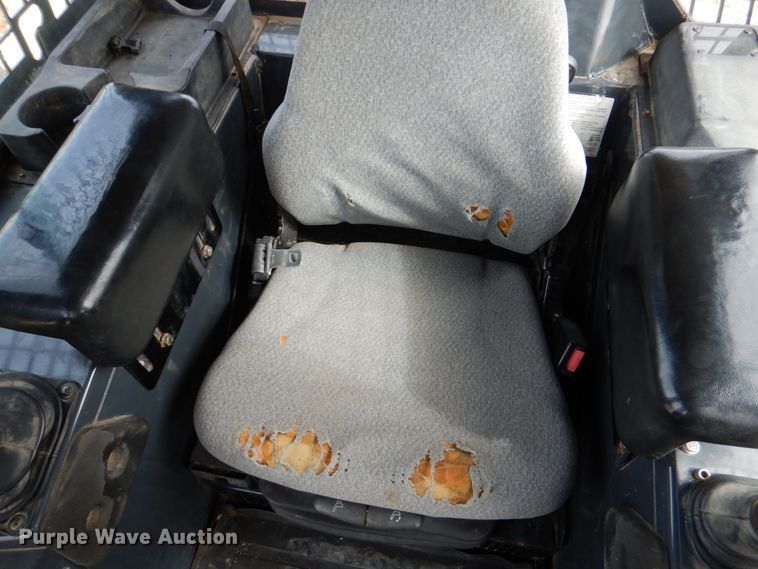 image for item DJ0437 2005 John Deere 650J LT  dozer