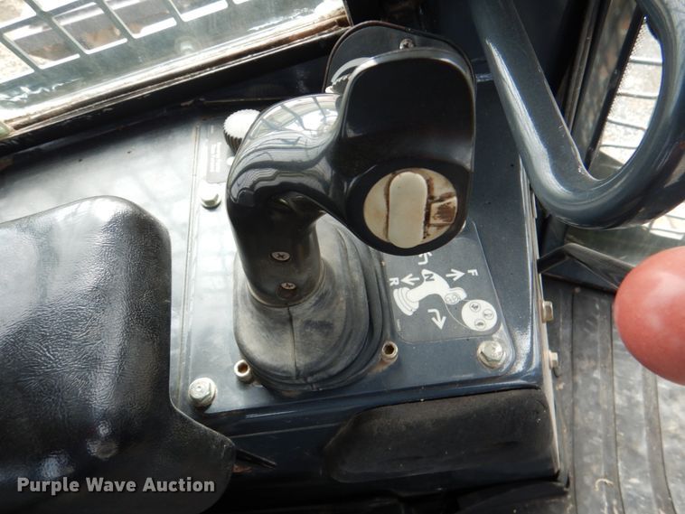 image for item DJ0437 2005 John Deere 650J LT  dozer