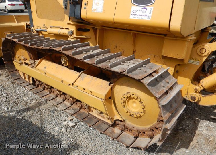 image for item DJ0437 2005 John Deere 650J LT  dozer