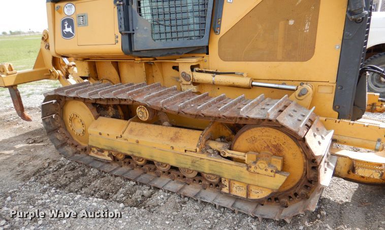 image for item DJ0437 2005 John Deere 650J LT  dozer