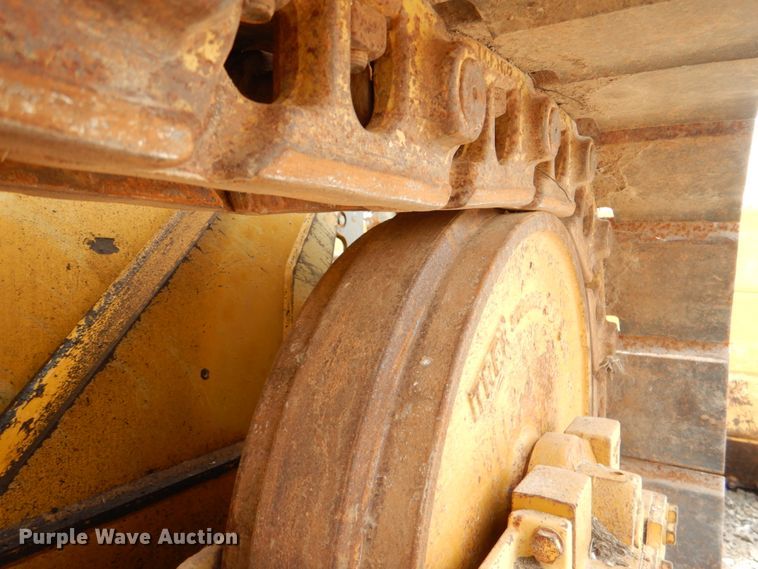 image for item DJ0437 2005 John Deere 650J LT  dozer