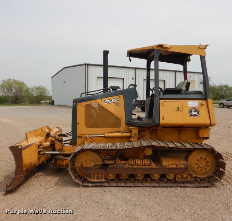 image for item DJ0438 2005 John Deere 550J LT  dozer