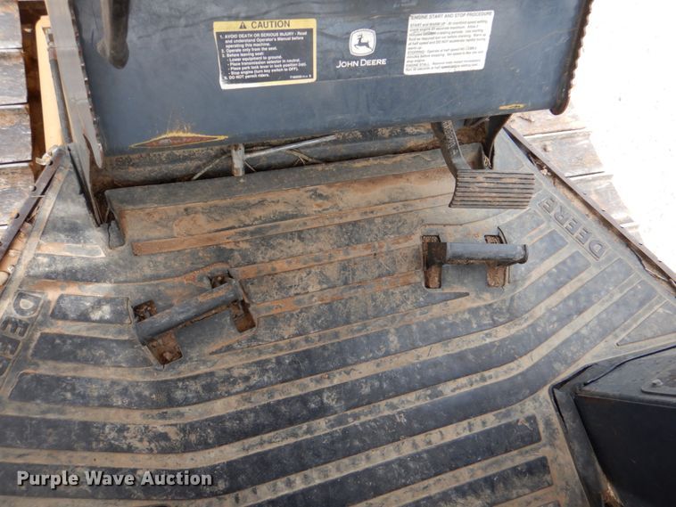 image for item DJ0438 2005 John Deere 550J LT  dozer