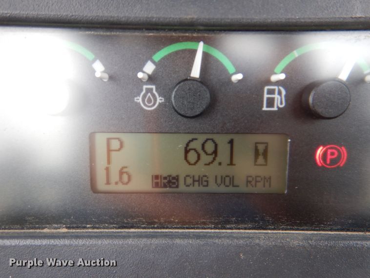 image for item DJ0438 2005 John Deere 550J LT  dozer