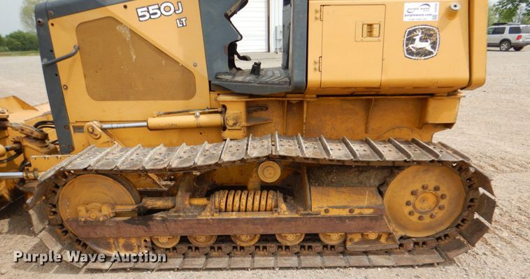 image for item DJ0438 2005 John Deere 550J LT  dozer