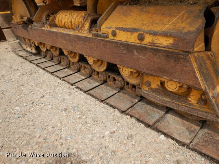 image for item DJ0438 2005 John Deere 550J LT  dozer