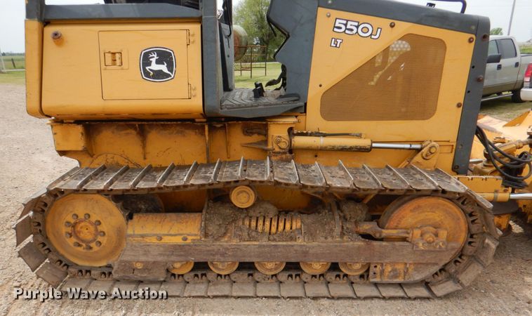 image for item DJ0438 2005 John Deere 550J LT  dozer
