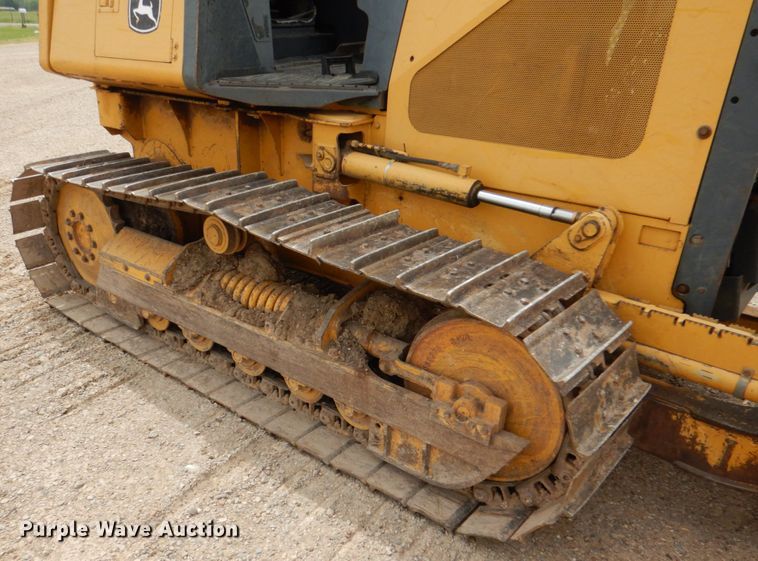image for item DJ0438 2005 John Deere 550J LT  dozer