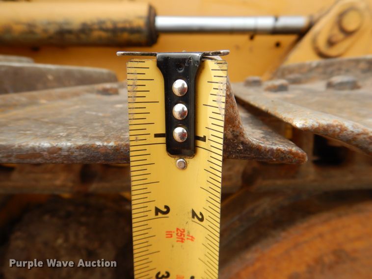 image for item DJ0438 2005 John Deere 550J LT  dozer