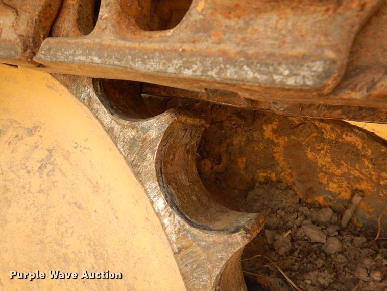 image for item DJ0438 2005 John Deere 550J LT  dozer