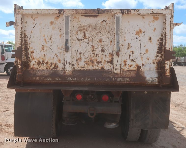 image for item DJ1884 2000 Freightliner FLD120  dump truck
