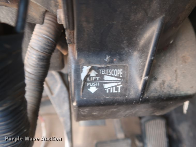 image for item DJ1884 2000 Freightliner FLD120  dump truck