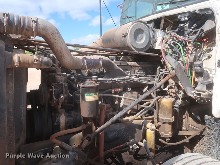 image for item DJ1884 2000 Freightliner FLD120  dump truck