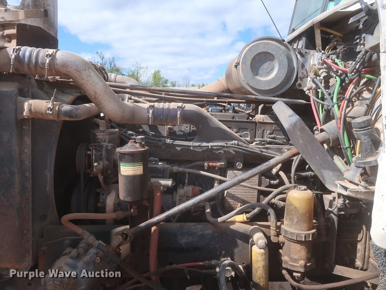 image for item DJ1884 2000 Freightliner FLD120  dump truck