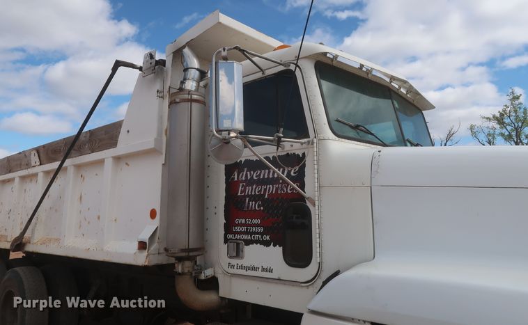 image for item DJ1884 2000 Freightliner FLD120  dump truck