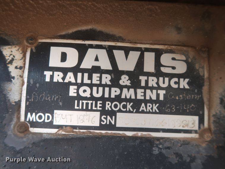 image for item DJ1884 2000 Freightliner FLD120  dump truck