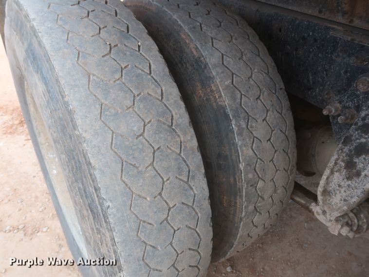 image for item DJ1884 2000 Freightliner FLD120  dump truck